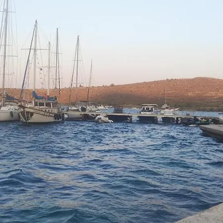 Bodrum / Relaxing, Swimming, Sunshine And Sunbathing! Gurece