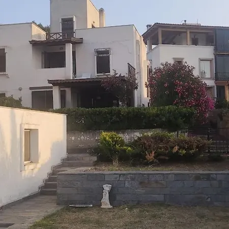 호텔 Bodrum / Relaxing, Swimming, Sunshine And Sunbathing! *