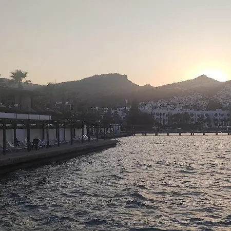 Bodrum / Relaxing, Swimming, Sunshine And Sunbathing! Szálloda