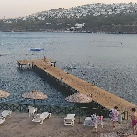Hotel Bodrum / Relaxing, Swimming, Sunshine And Sunbathing!